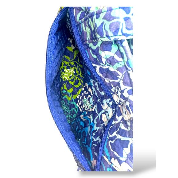 Vera Bradley Blue Floral Quilted Weekender Diaper Bag Tote with Removable Strap - Picture 6 of 11